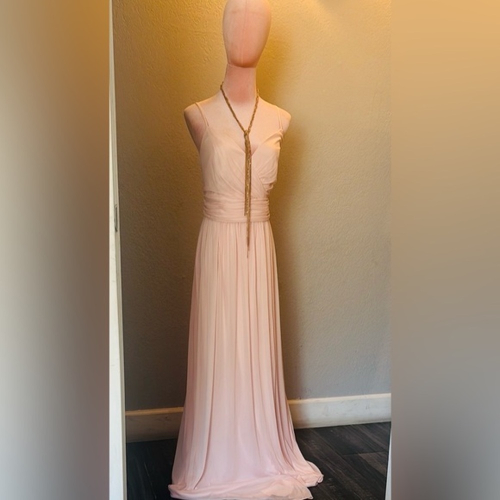 David's Bridal Pinkโ Dress